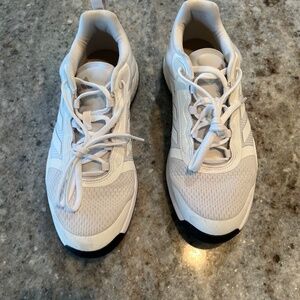 Adidas ZOYSIA SPIKELESS GOLF SHOES, Womens Size 7 (US)